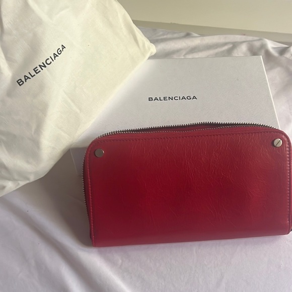 BALENCIAGA Leather Zippy Long Wallet in Red - Picture 2 of 10